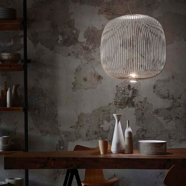 Spokes di Foscarini – La luce che danza tra leggerezza e poesia