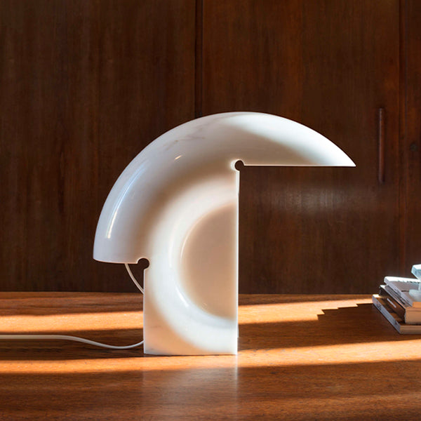 Lampada Biagio di Flos – L’eleganza scolpita nella luce design by Tobia Scarpa