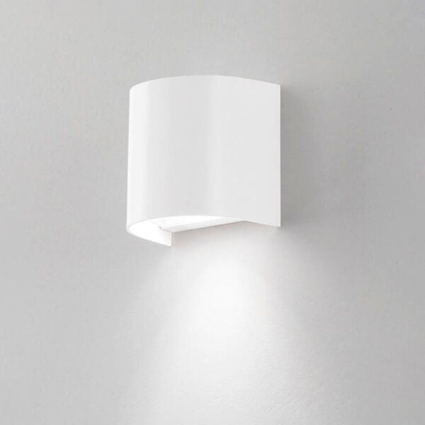 Faretto da Esterno a Parete con Emissione Verso il Basso 323 - 322 – Isyluce | Eleganza e Protezione IP54