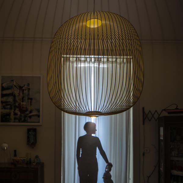 Spokes di Foscarini – La luce che danza tra leggerezza e poesia