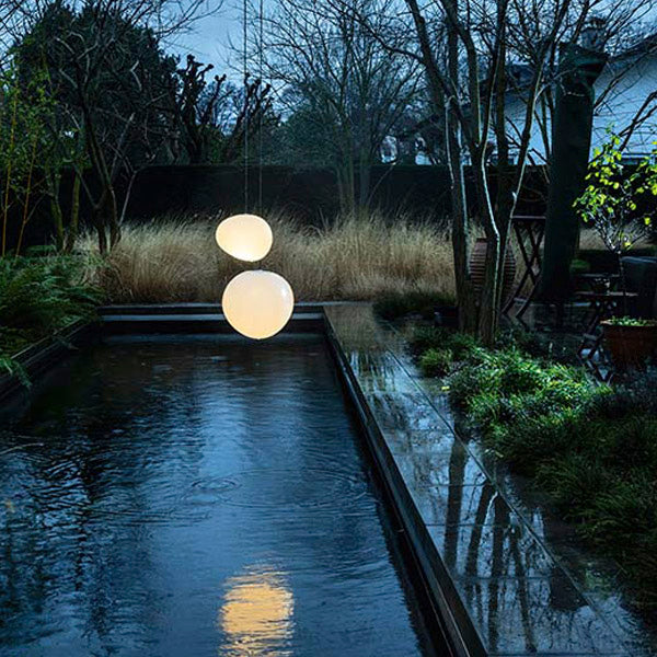 Gregg Sospensione Outdoor di Foscarini – Eleganza sospesa tra natura e design
