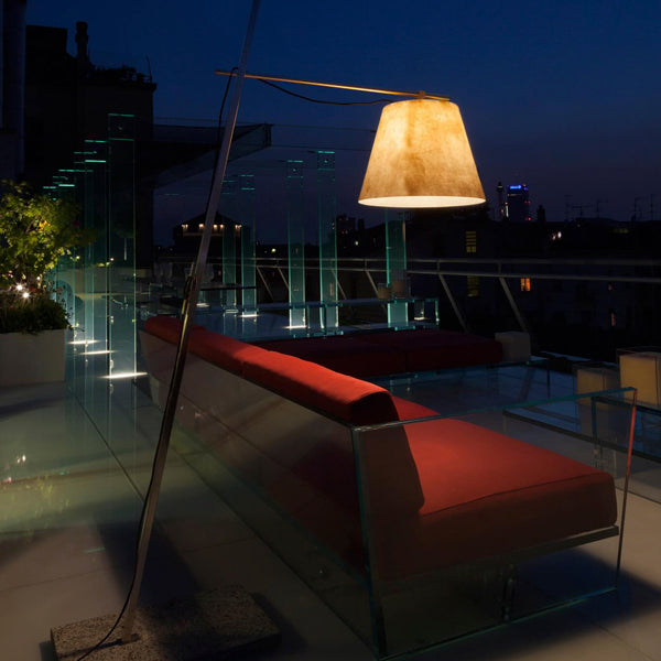 Lámpara de Pie Exterior Miami - Iluminación Exterior Elegante y Resistente