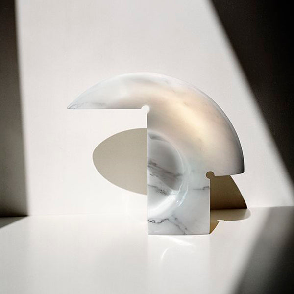 Lampada Biagio di Flos – L’eleganza scolpita nella luce design by Tobia Scarpa