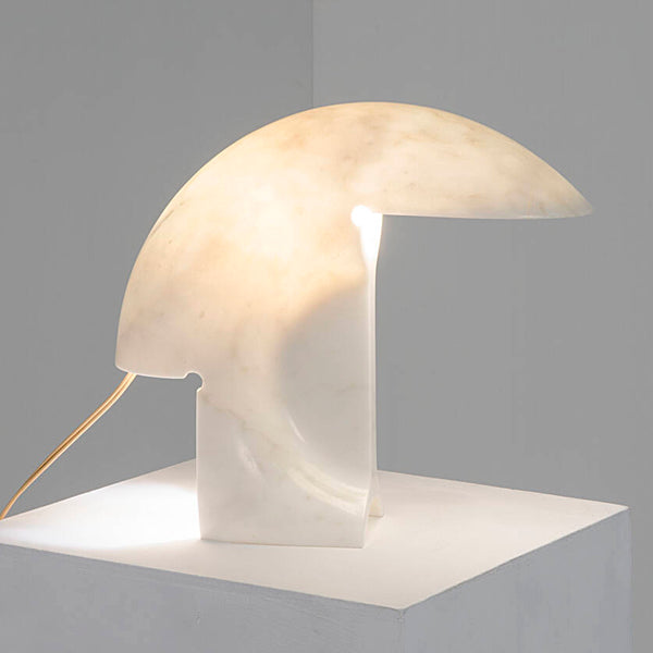Lampada Biagio di Flos – L’eleganza scolpita nella luce design by Tobia Scarpa