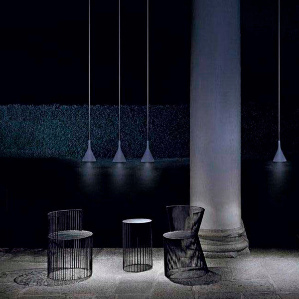 Aplomb Outdoor di Foscarini – La luce che scolpisce l’eleganza all’aperto
