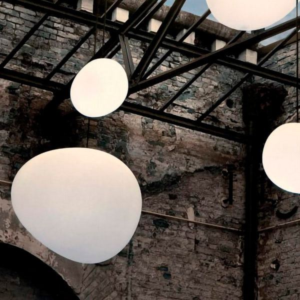 Gregg Sospensione Outdoor di Foscarini – Eleganza sospesa tra natura e design