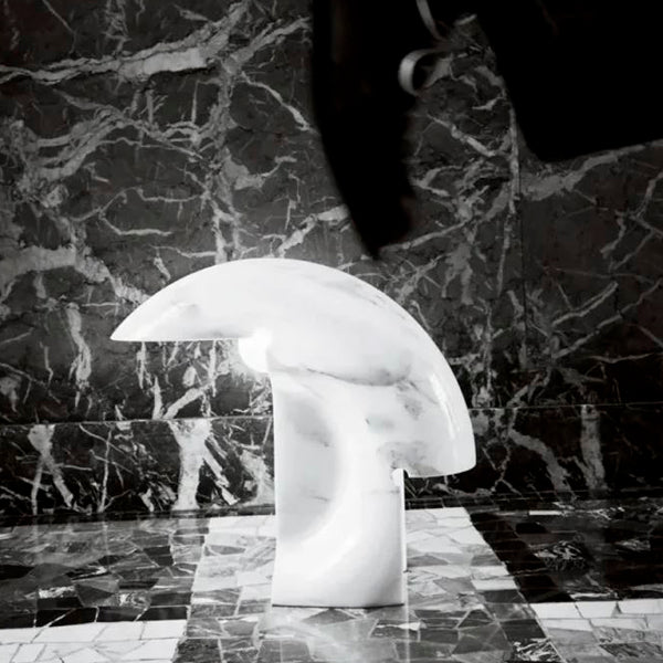 Lampada Biagio di Flos – L’eleganza scolpita nella luce design by Tobia Scarpa