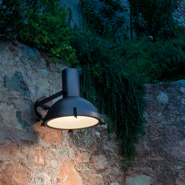 lampada da esterno parete