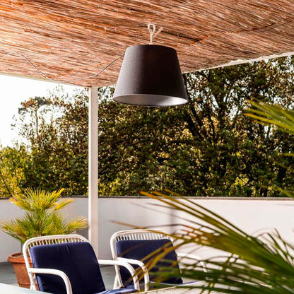 Artemide - Tolomeo Paralume Outdoor Hook: L'icona del design diventa nomade e leggera