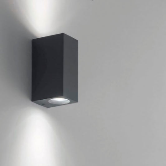 Faretto da Esterno a Parete con Doppio Fascio 310 - 311 – Isyluce | Eleganza Compatta e Protezione IP54