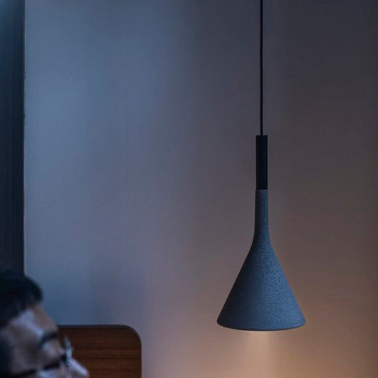Aplomb Outdoor di Foscarini – La luce che scolpisce l’eleganza all’aperto