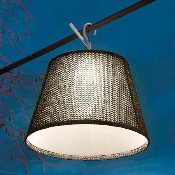 Artemide - Tolomeo Paralume Outdoor Hook: L'icona del design diventa nomade e leggera