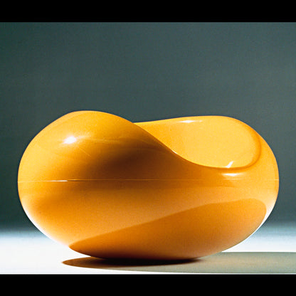 Sillón Eero Aarnio Pastil: diseño futurista y comodidad atemporal