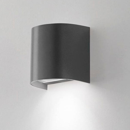 Faretto da Esterno a Parete con Emissione Verso il Basso 323 - 322 – Isyluce | Eleganza e Protezione IP54