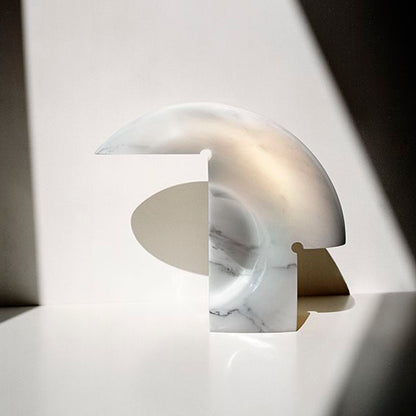 Lampada Biagio di Flos – L’eleganza scolpita nella luce design by Tobia Scarpa
