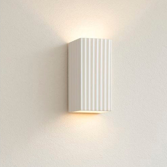 Applique da Parete Doppia Emissione in Gesso Verniciabile 855 – ISYLUCE | Design Moderno a Luce Su e Giù