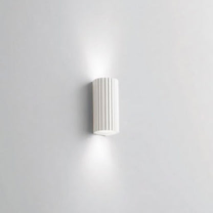 Applique da Parete Doppia Emissione in Gesso Verniciabile 854 – ISYLUCE | Design Moderno a Luce Su e Giù